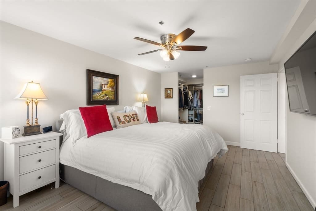 Condominium at 250 Hammond Pond Parkway # 604N, Newton MA 02467, Newton, photo 18 of 28