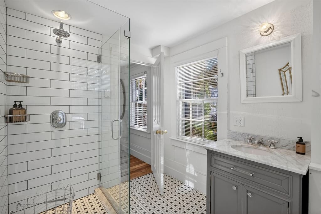 5 Webster Place, Provincetown MA 02657 photo 26