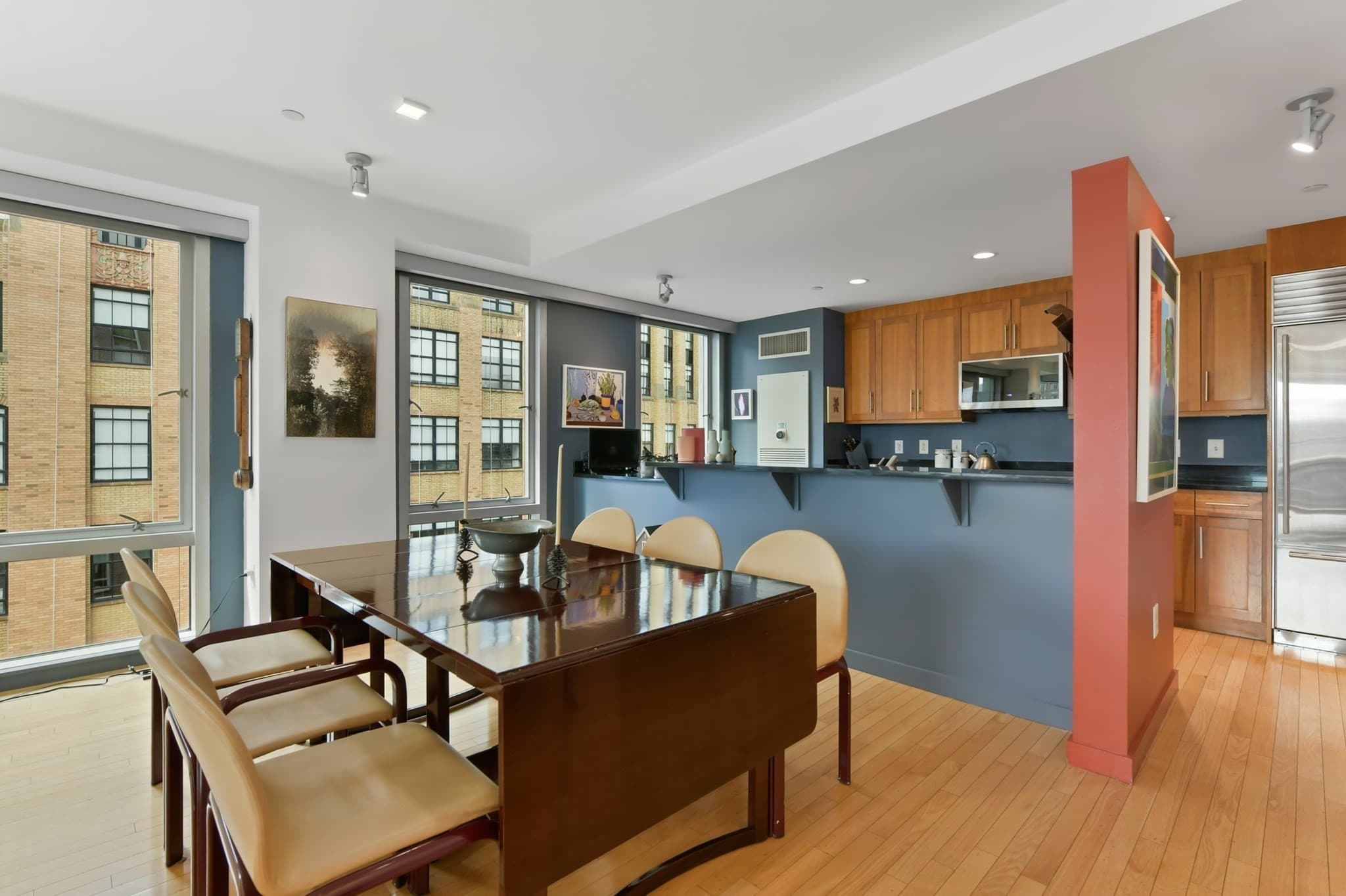 Condominium at 80 Broad, Boston MA 02110, photo 5 of 12