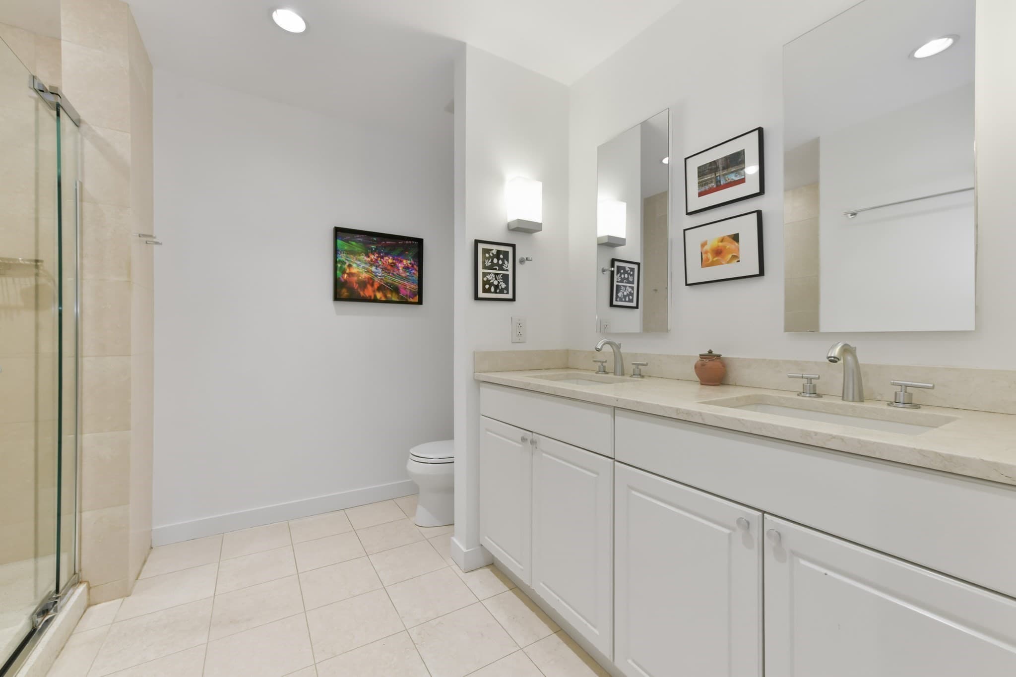 Condominium at 80 Broad, Boston MA 02110, photo 9 of 12