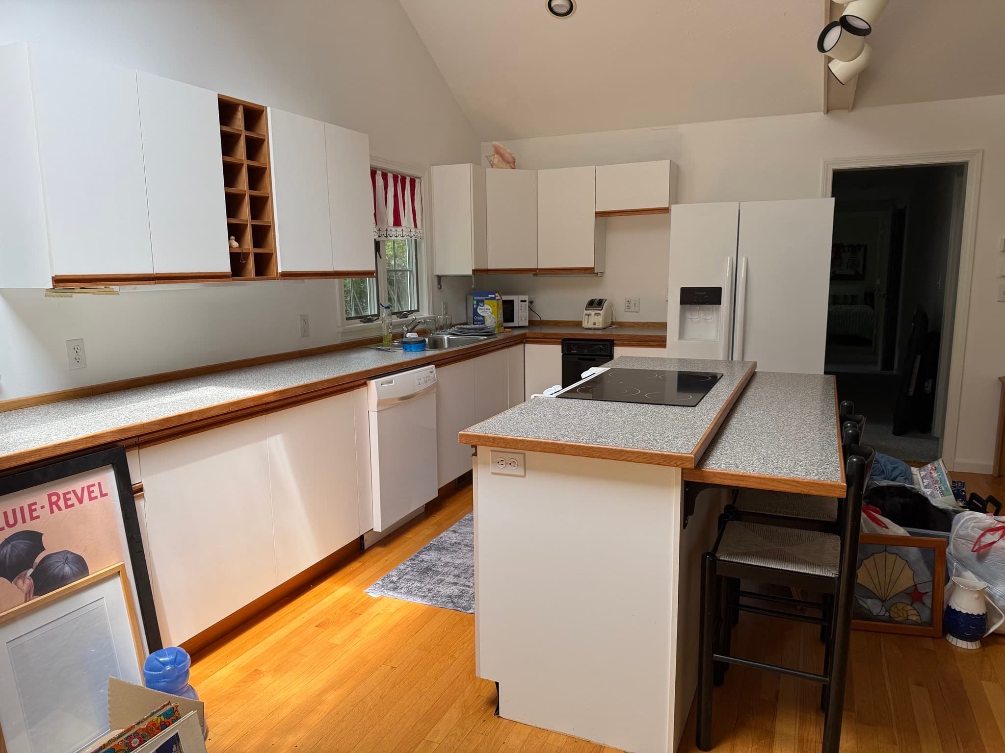 Single Family Residence at 183 Monomoscoy Rd, Mashpee MA 02649, photo 7 of 22