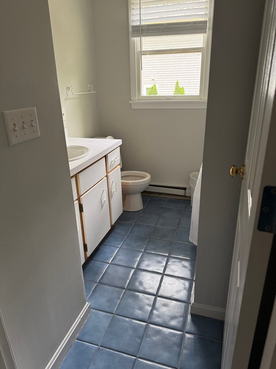 Single Family Residence at 183 Monomoscoy Rd, Mashpee MA 02649, photo 10 of 22
