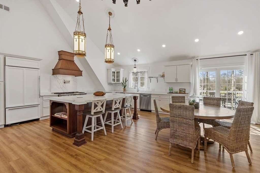 Single Family Residence at 279 Main Street, Groton MA 01450, photo 14 of 20
