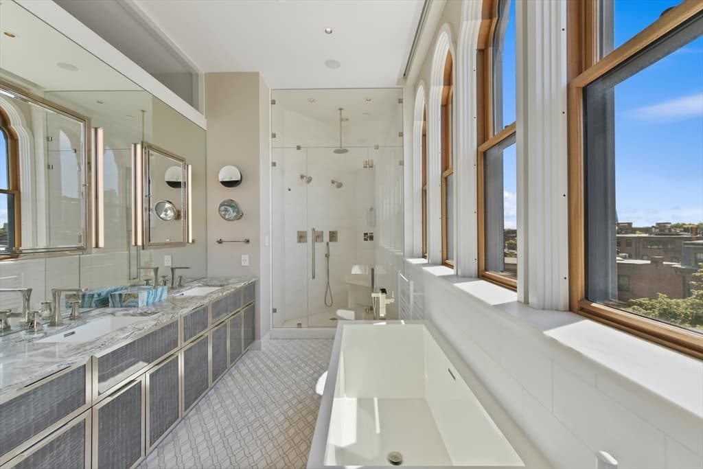 Condominium at 201 W Brookline # 401, Boston MA 02116, photo 16 of 24