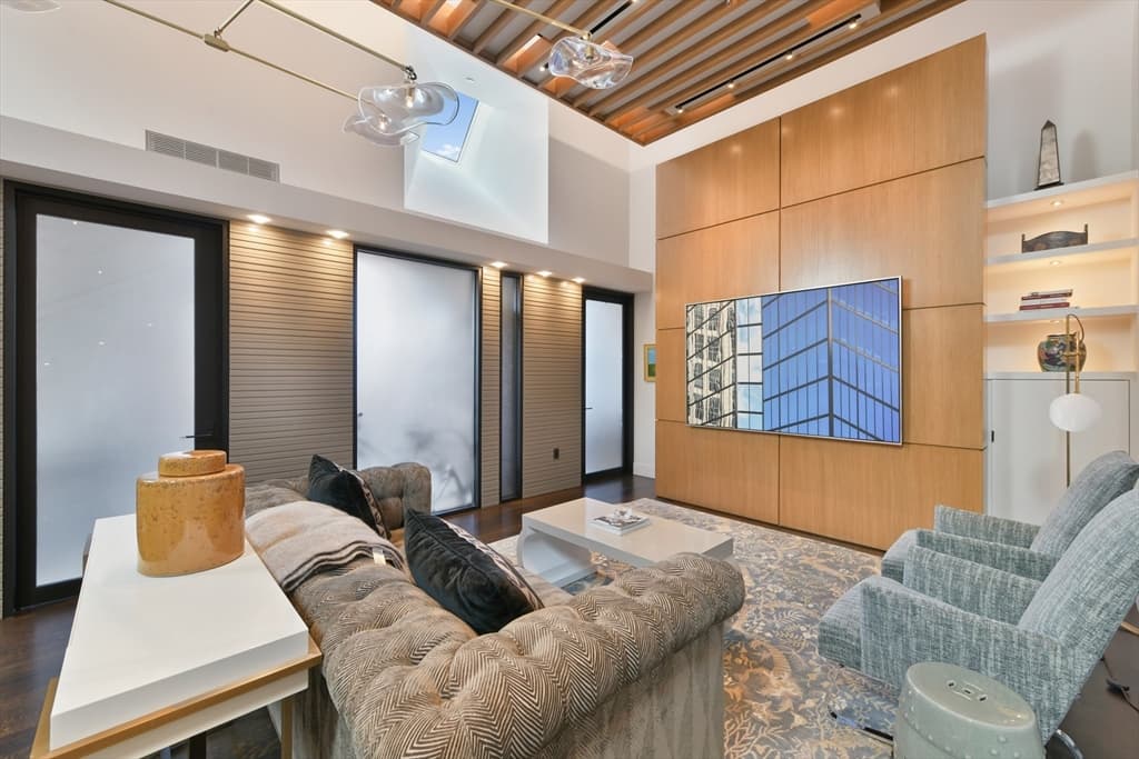 Condominium at 201 W Brookline # 401, Boston MA 02116, photo 5 of 24
