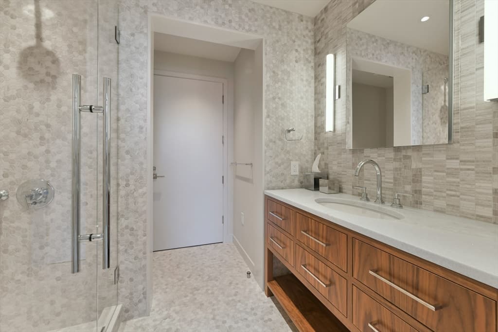 Condominium at 201 W Brookline # 401, Boston MA 02116, photo 20 of 24