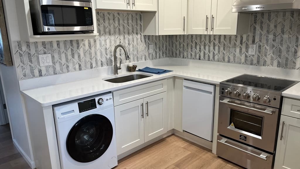 1169 Nantasket Ave # 2, Hull MA 02045 photo 3