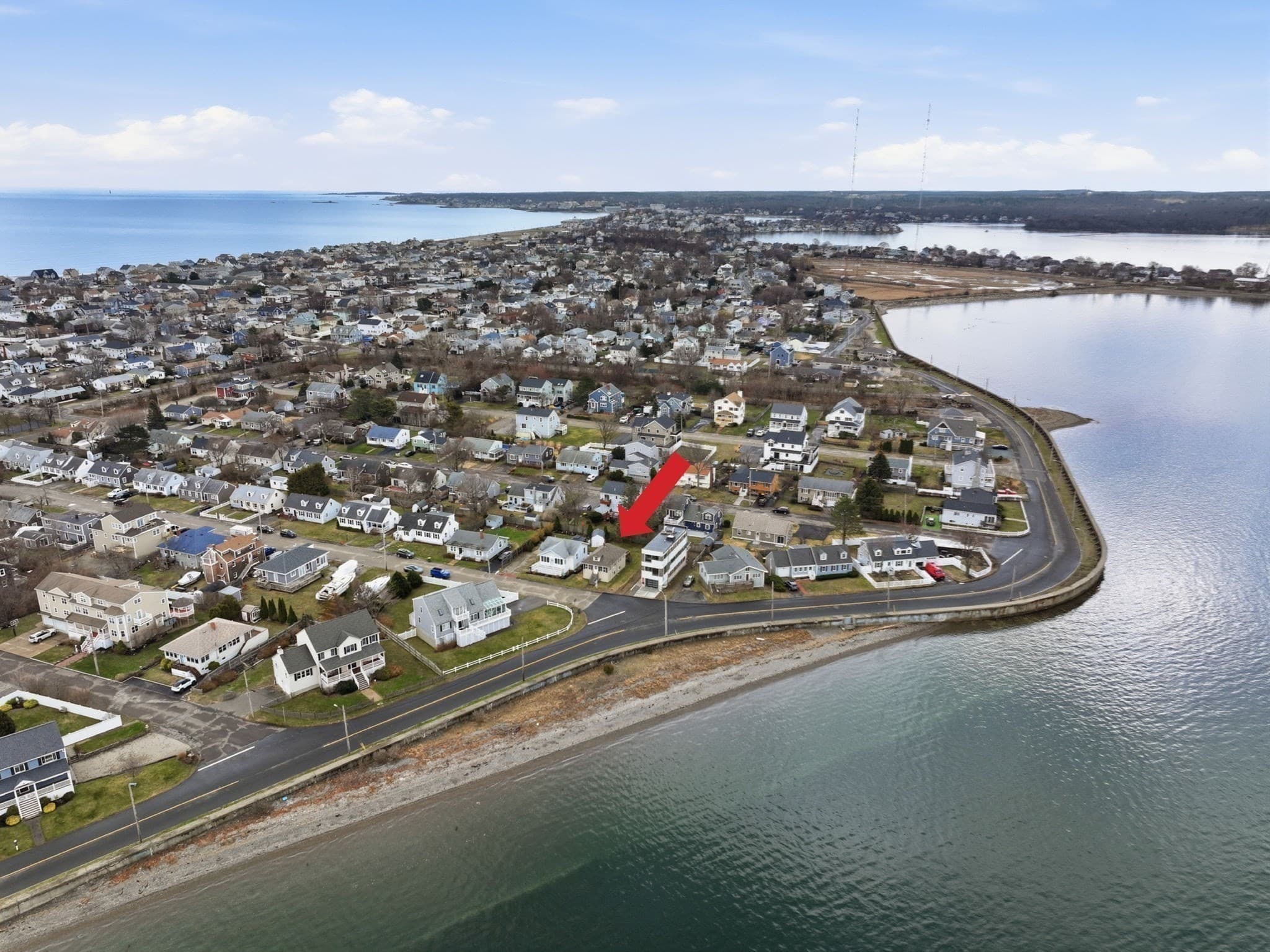 Single Family Residence at 6 Touraine Ave, Hull MA 02045, photo 2 of 8