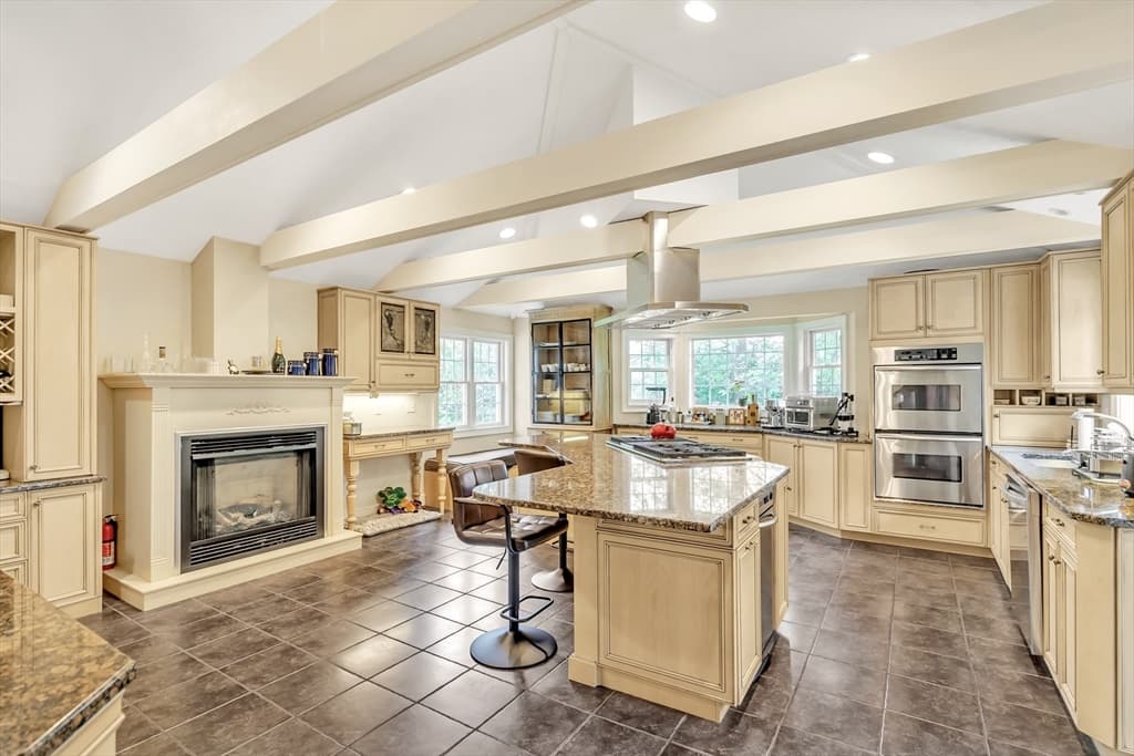 Single Family Residence at 10 Ballard Terrace, Lexington MA 02420, Lexington, photo 6 of 42