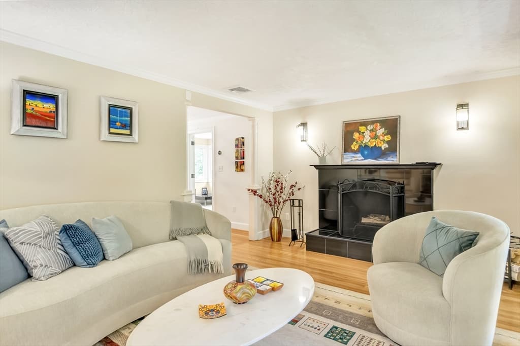 Single Family Residence at 10 Ballard Terrace, Lexington MA 02420, Lexington, photo 7 of 42