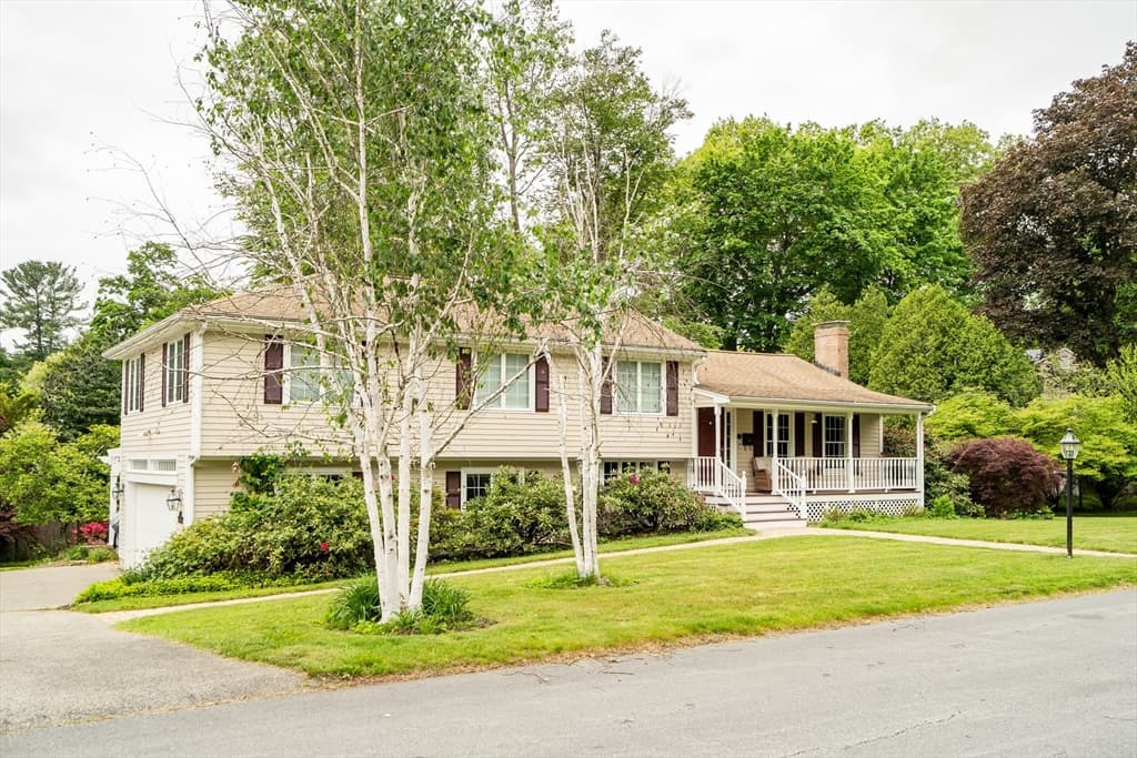 10 Ballard Terrace, Lexington MA 02420