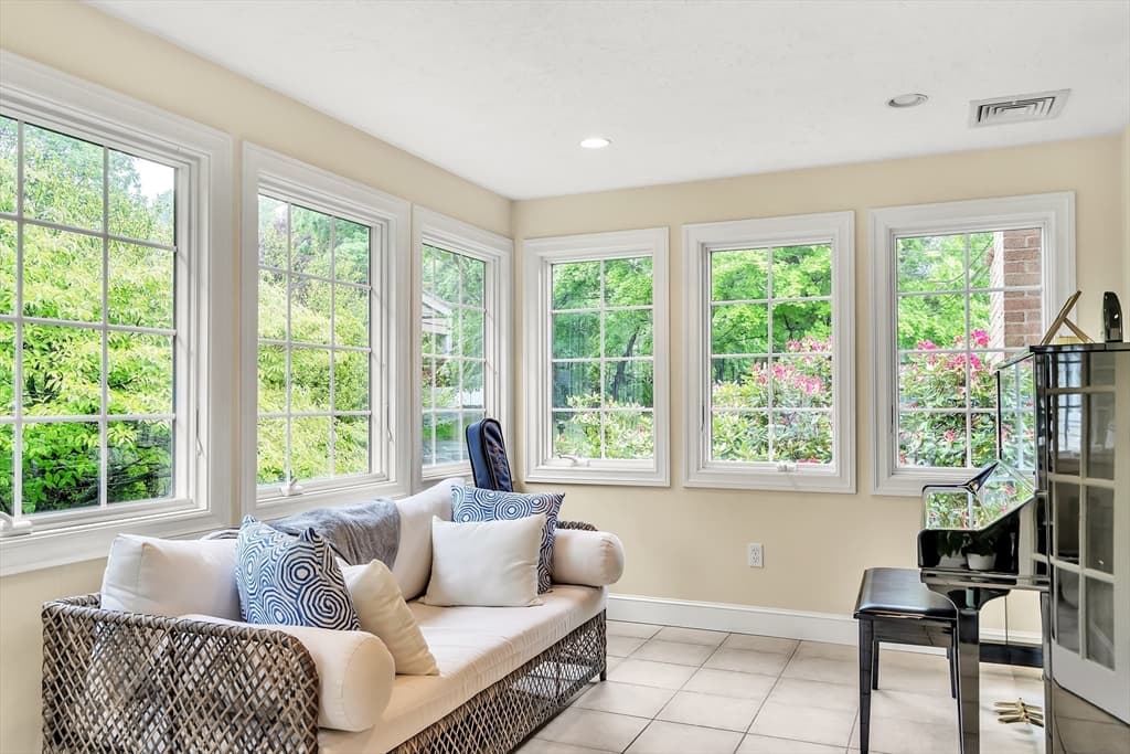 Single Family Residence at 10 Ballard Terrace, Lexington MA 02420, Lexington, photo 11 of 42