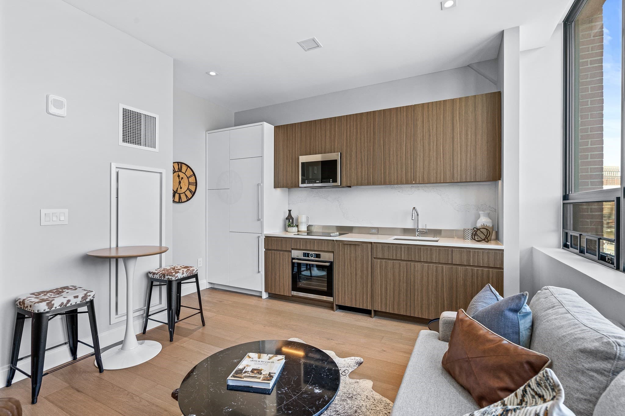Condominium at 100 Shawmut Ave # 506, Boston MA 02118, photo 3 of 22