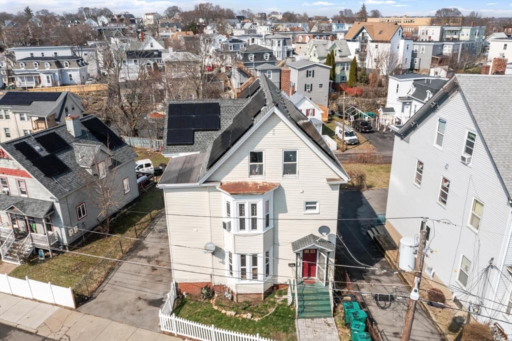 51 High Rock St, Lynn MA 01902 photo 2
