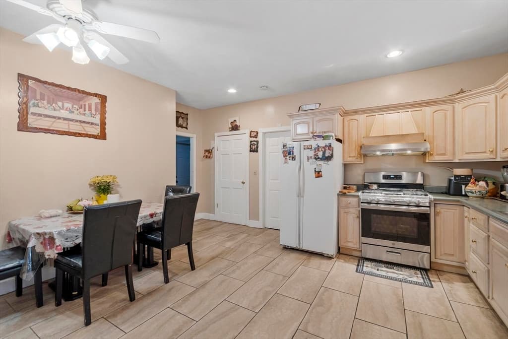51 High Rock St, Lynn MA 01902 photo 13