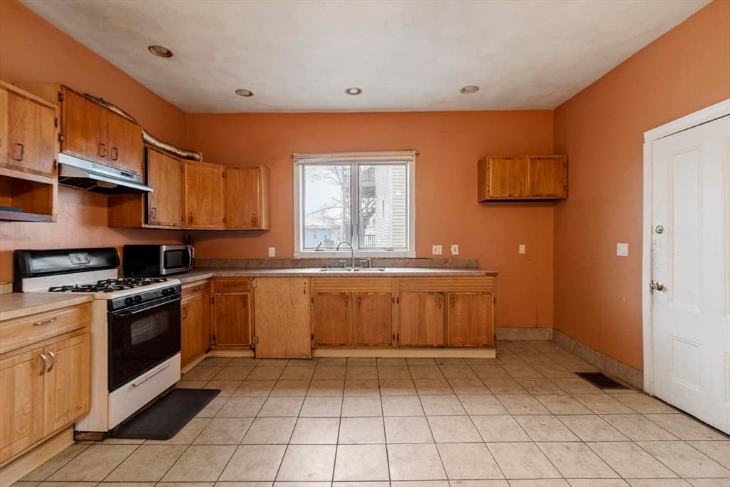51 High Rock St, Lynn MA 01902 photo 35