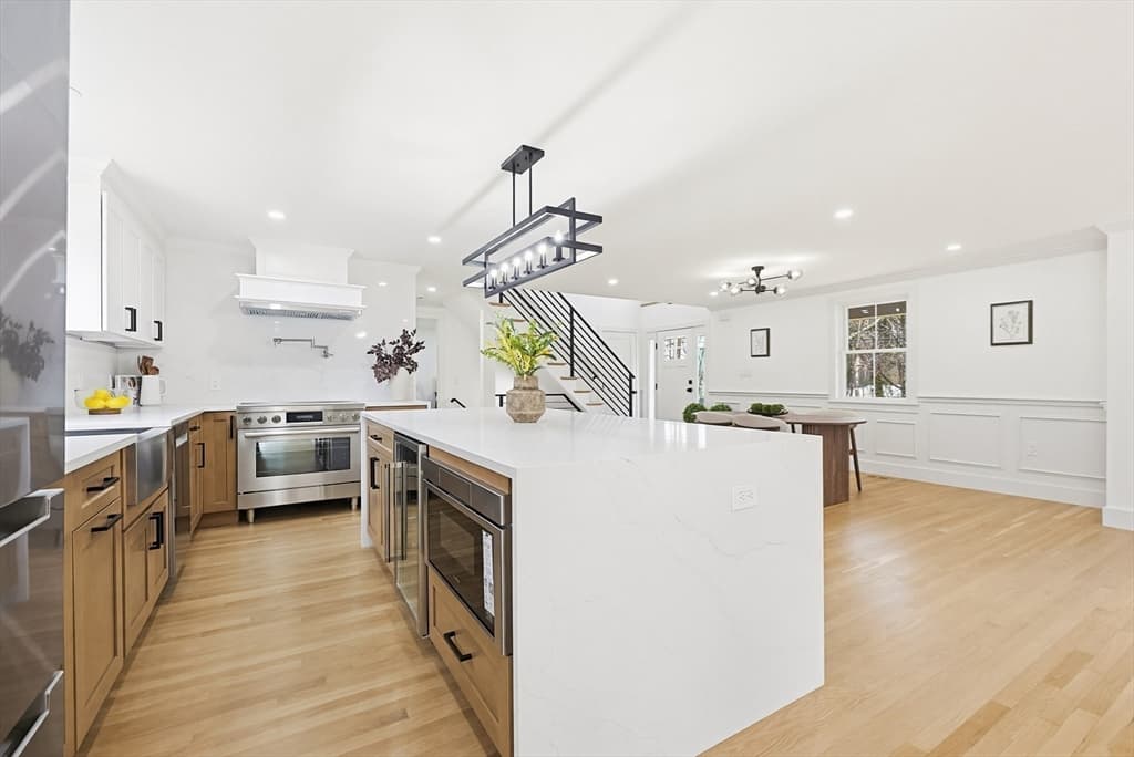 565 Elm St, Concord MA 01742 photo 6