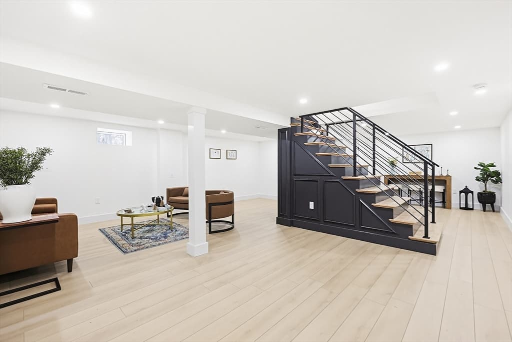 565 Elm St, Concord MA 01742 photo 17
