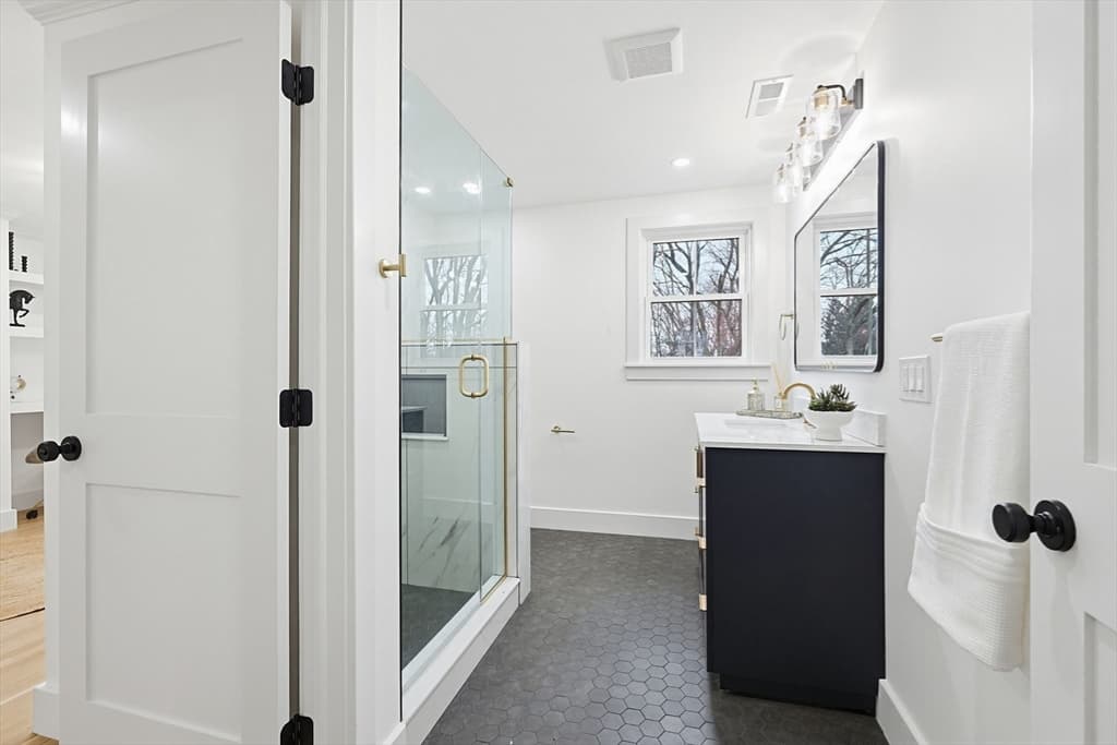 565 Elm St, Concord MA 01742 photo 30
