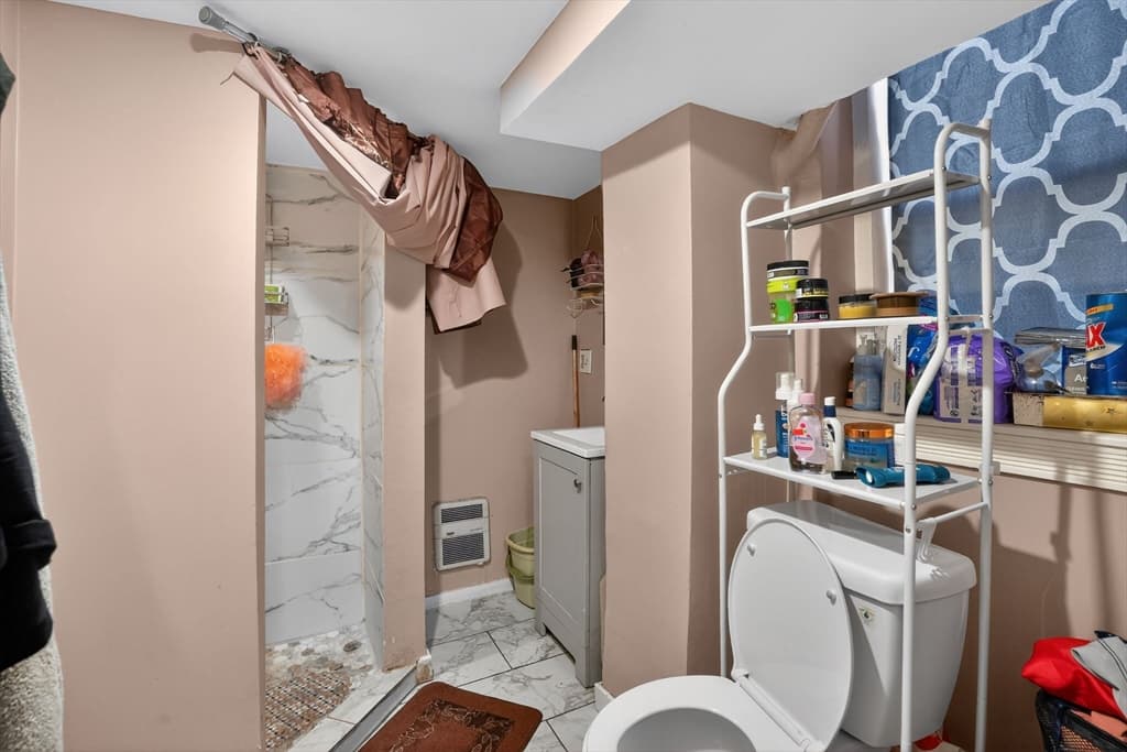 Single Family Residence at 20 Derne St, Everett MA 02149, Everett, photo 12 of 15