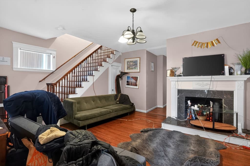 Single Family Residence at 20 Derne St, Everett MA 02149, Everett, photo 5 of 15