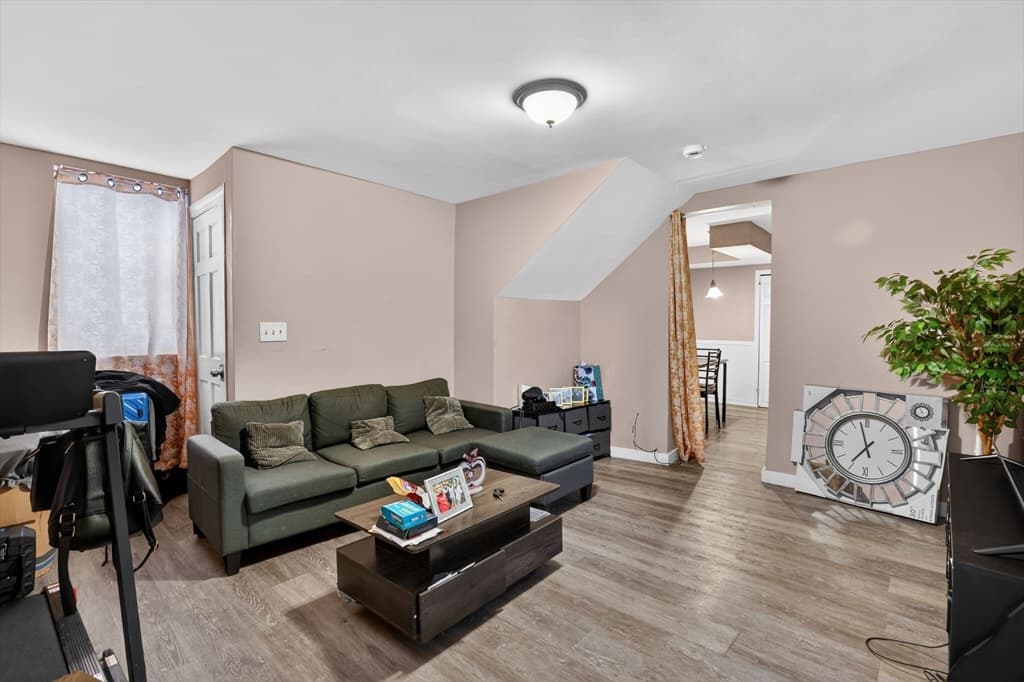 Single Family Residence at 20 Derne St, Everett MA 02149, Everett, photo 4 of 15