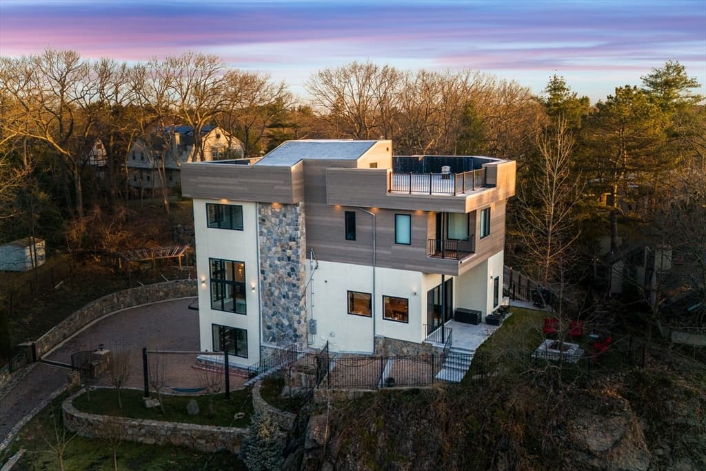 Single Family Residence at 71 Grove St, Brookline MA 02467, photo 2 of 42