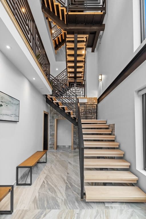 Single Family Residence at 71 Grove St, Brookline MA 02467, photo 5 of 42