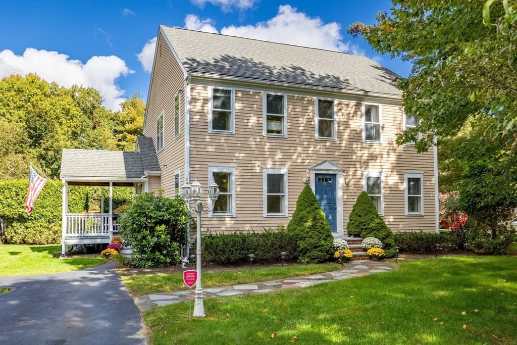 20 Country Farm Rd, East Bridgewater MA 02333
