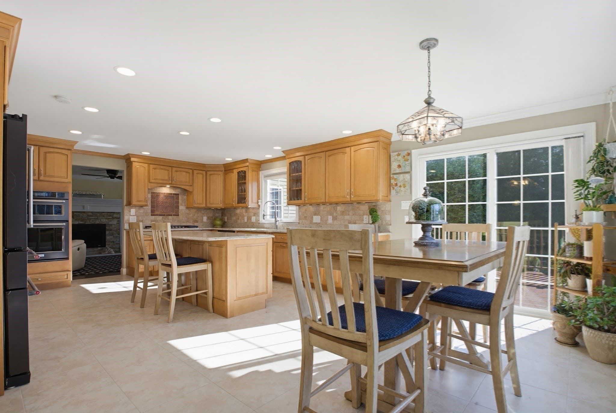 Single Family Residence at 17 Stoneybrook Rd, Grafton MA 01536, photo 6 of 33