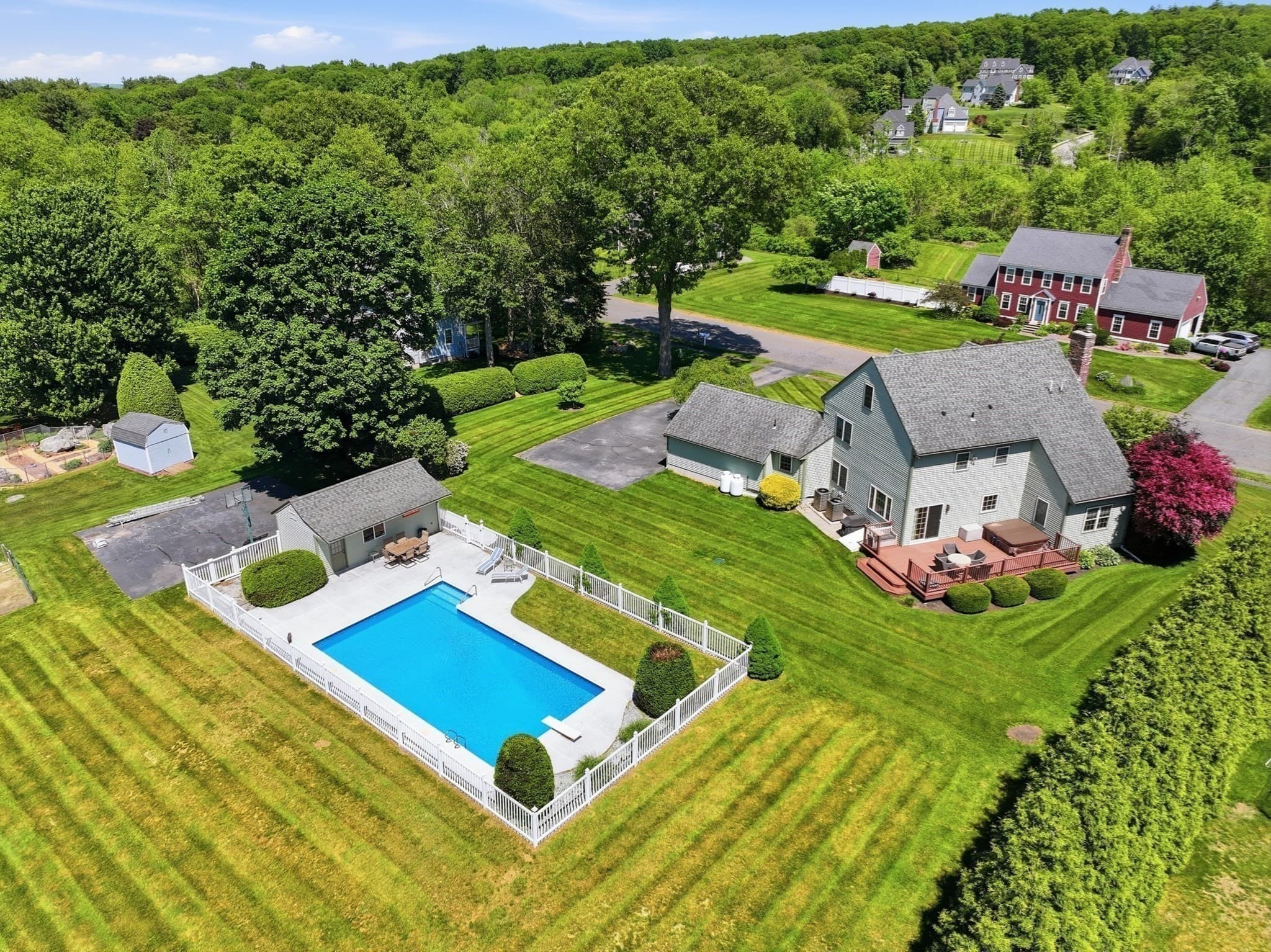 Single Family Residence at 17 Stoneybrook Rd, Grafton MA 01536, photo 29 of 33