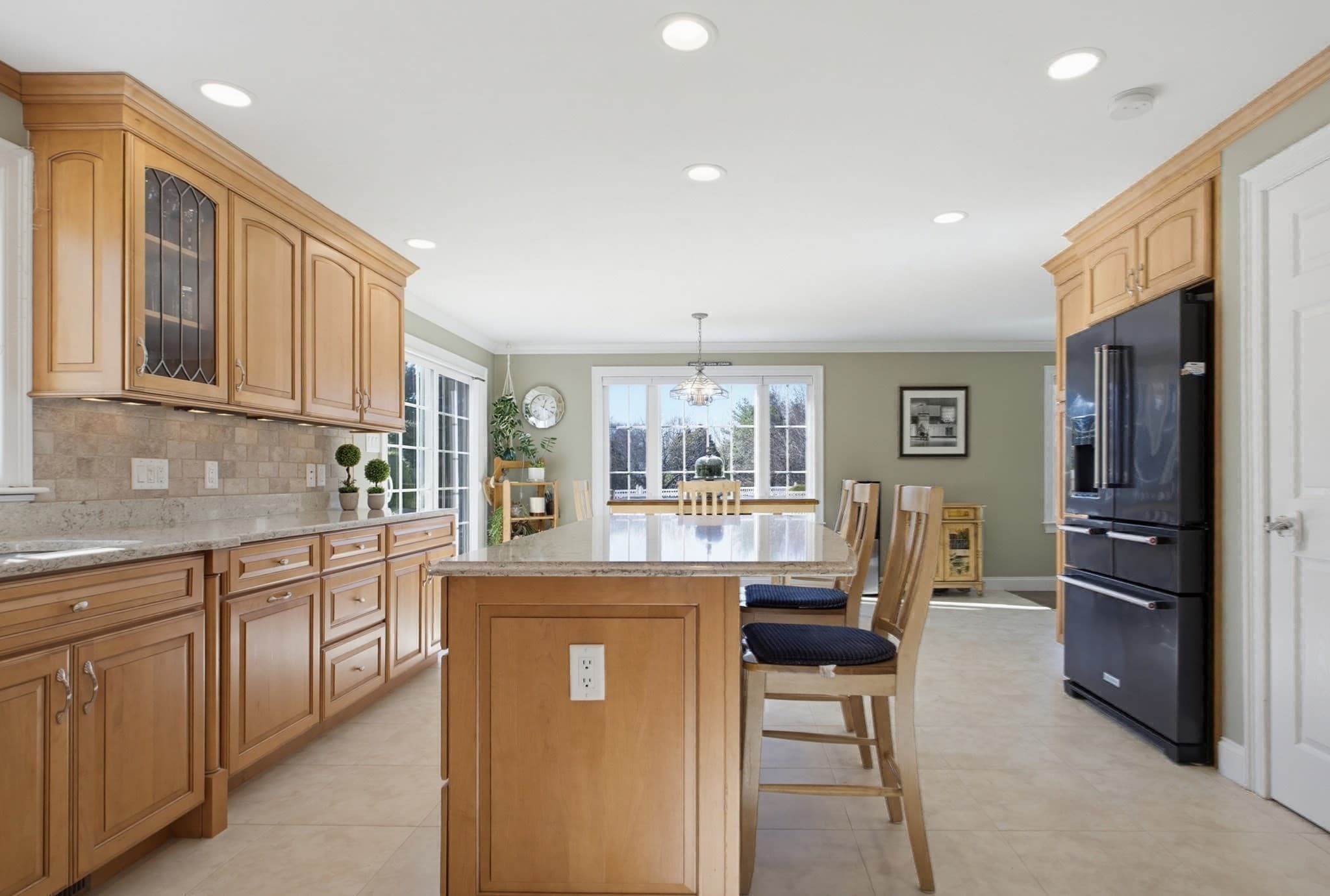Single Family Residence at 17 Stoneybrook Rd, Grafton MA 01536, photo 4 of 33