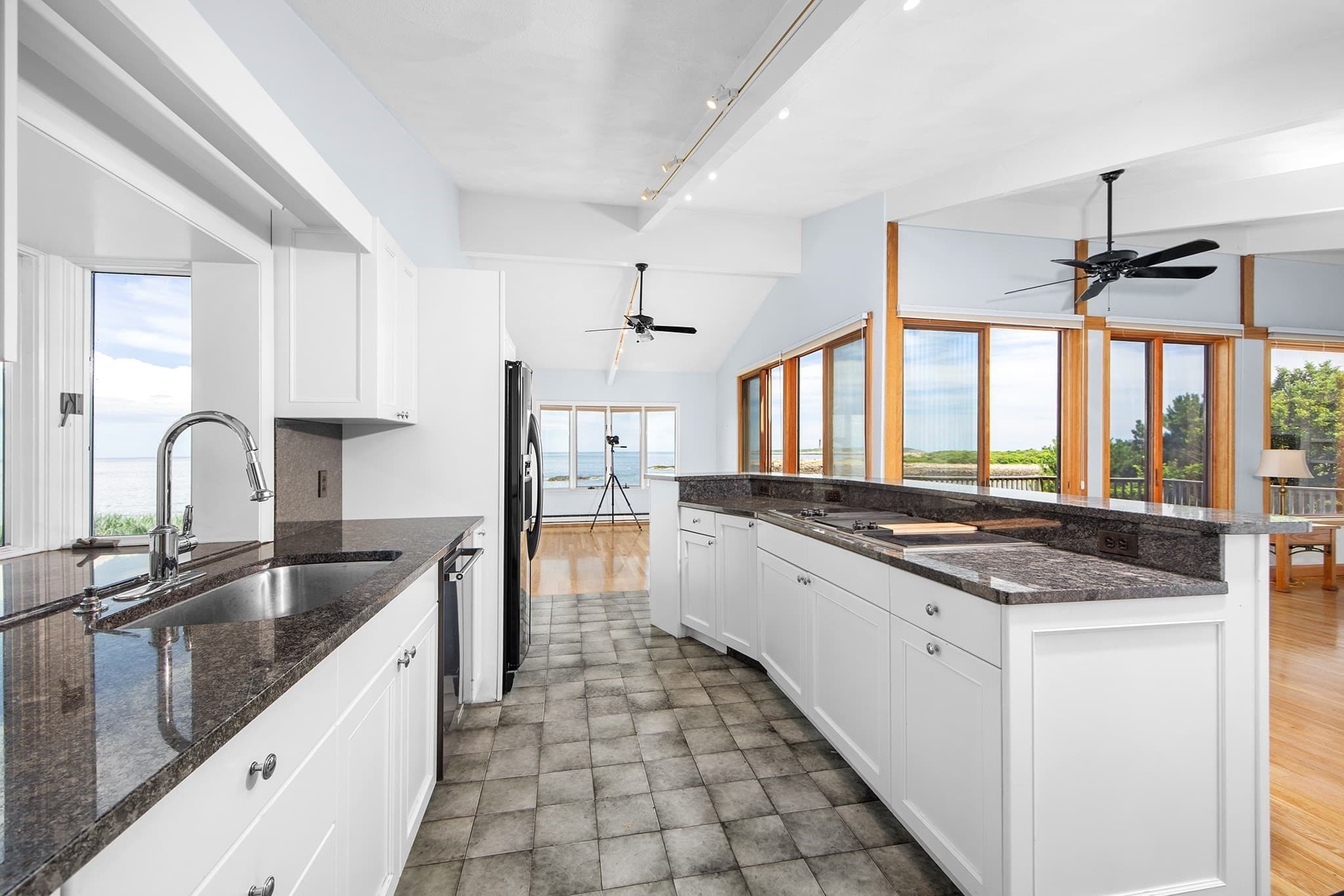 Single Family Residence at 68 Eden Rd, Rockport MA 01966, photo 10 of 31