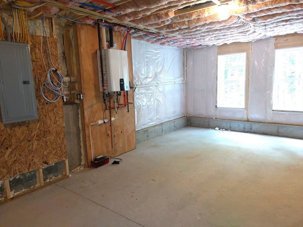 Single Family Residence at 16B Crownshield # 16B, Uxbridge MA 01569, photo 16 of 18