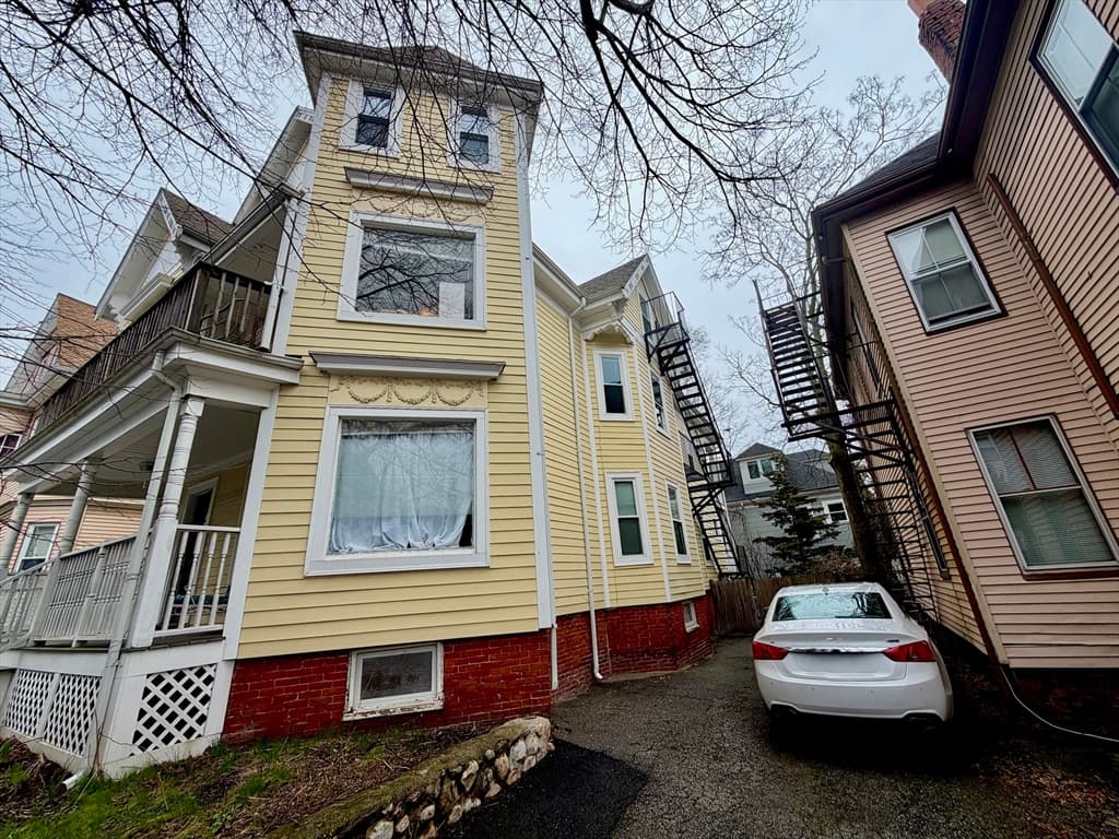 3 Lee Street, Somerville MA 02145 photo 2