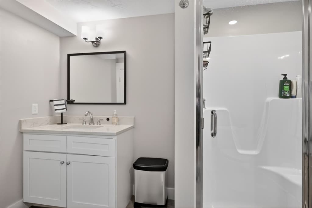 17 Stonebrook Ct, Southborough MA 01772 photo 32