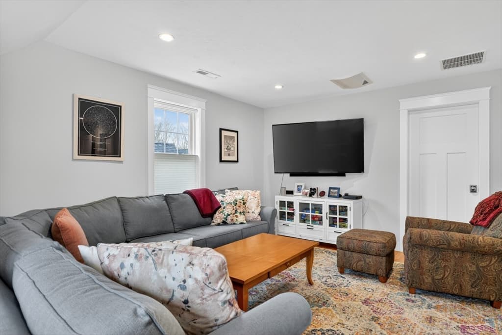 17 Stonebrook Ct, Southborough MA 01772 photo 24