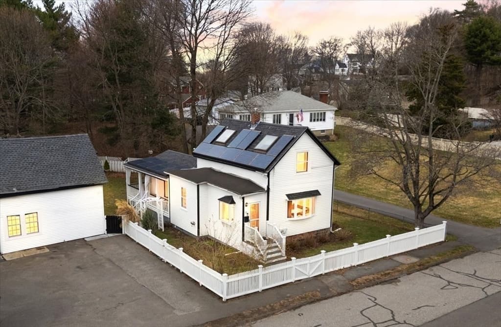 Single Family Residence at 18 Sherman Pl, Woburn MA 01801, Woburn, photo 2 of 40