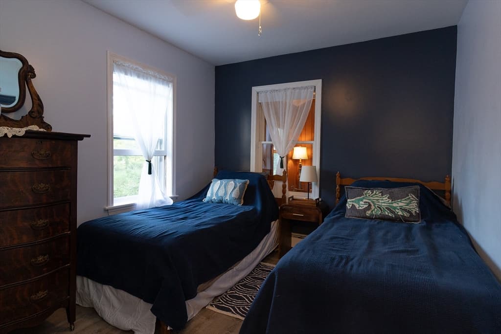 Single Family Residence at 9 Cricket Ln, Falmouth MA 02543, photo 12 of 20