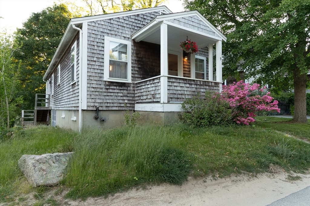 Single Family Residence at 9 Cricket Ln, Falmouth MA 02543, photo 3 of 20
