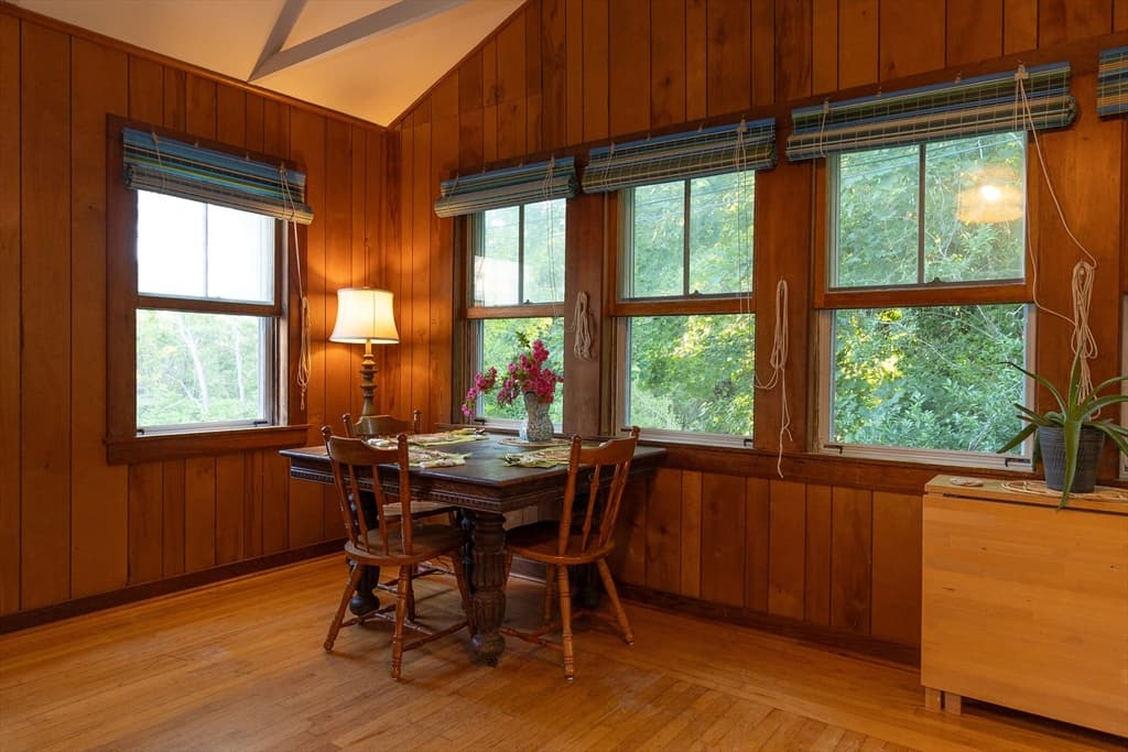 Single Family Residence at 9 Cricket Ln, Falmouth MA 02543, photo 15 of 20