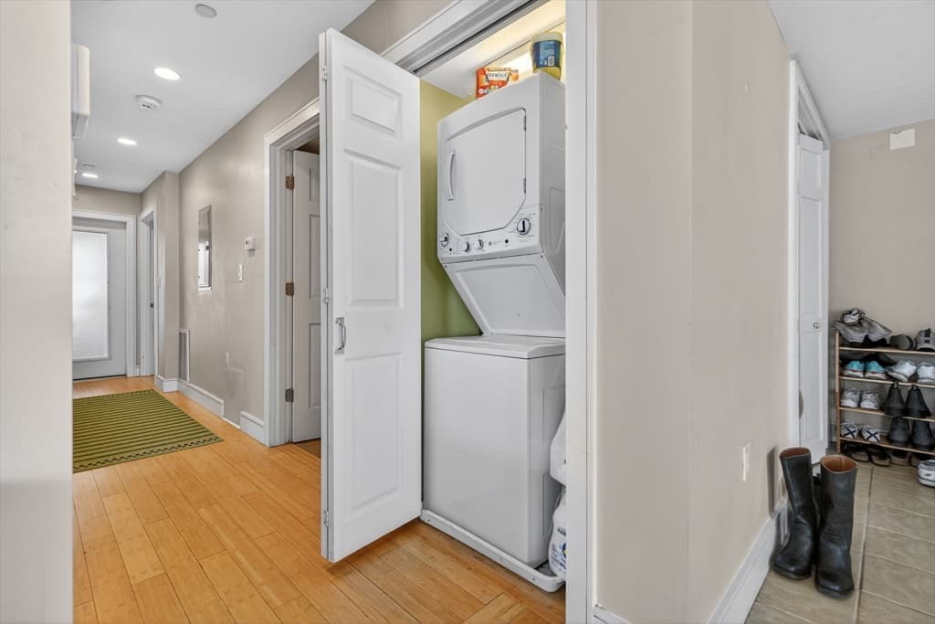 Condominium at 2 Boylston # 1, Boston MA 02130, photo 16 of 20