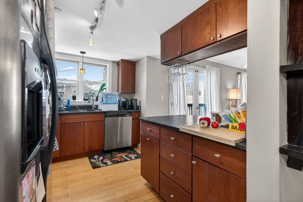 Condominium at 2 Boylston # 1, Boston MA 02130, photo 3 of 20