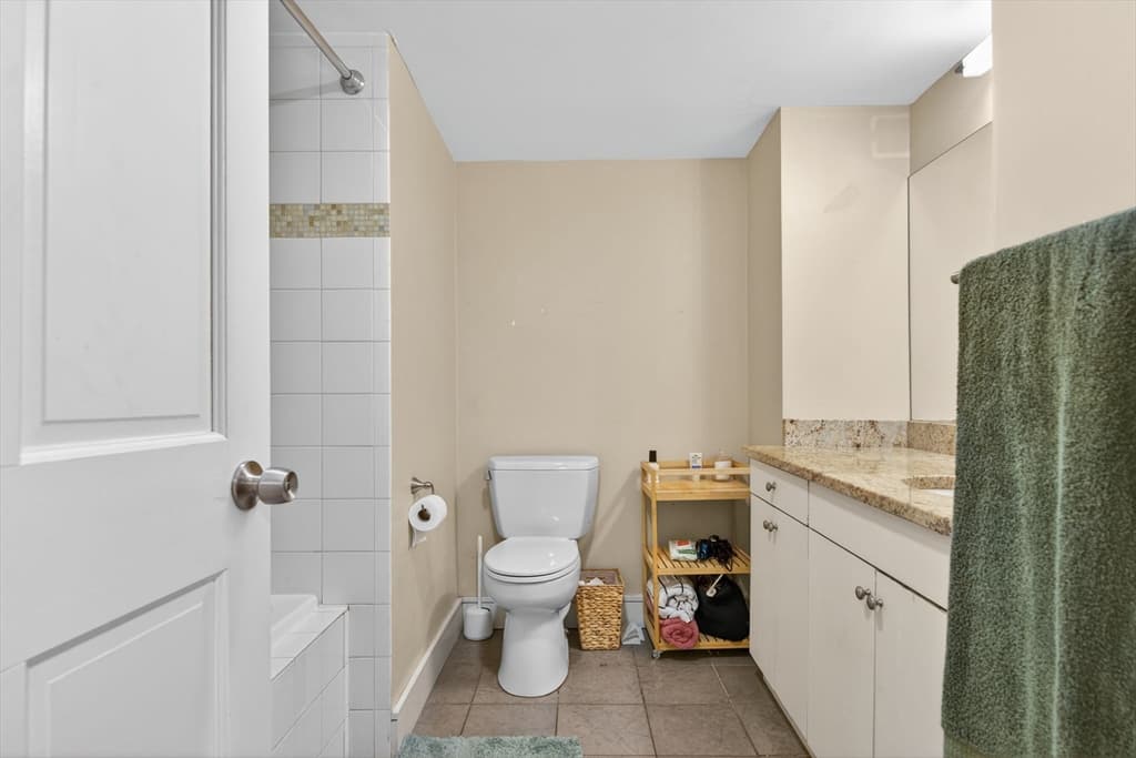 Condominium at 2 Boylston # 1, Boston MA 02130, photo 11 of 20