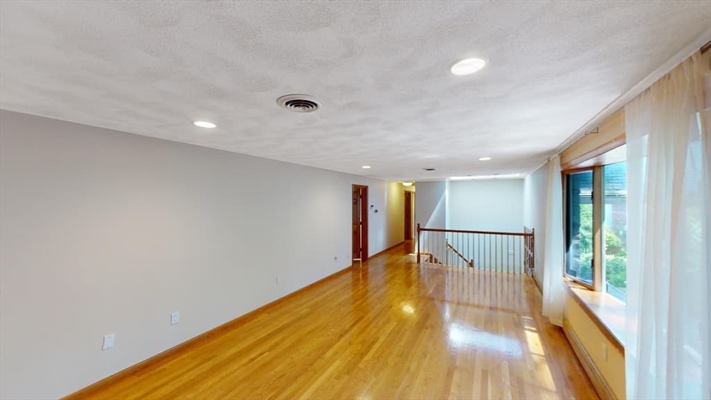 Single Family Residence at 22 Starview Dr, Sudbury MA 01776, photo 12 of 40