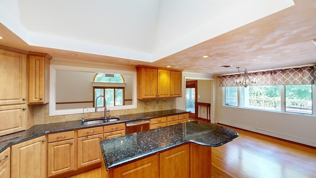 Single Family Residence at 22 Starview Dr, Sudbury MA 01776, photo 5 of 40