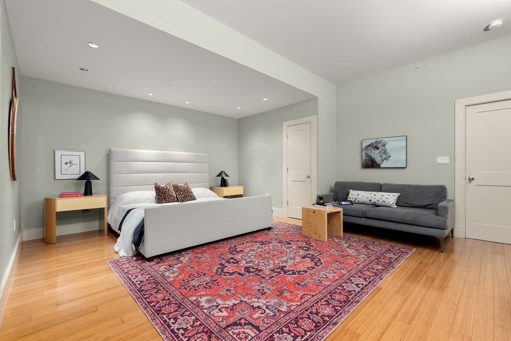 Condominium at 1313 Washington St # 330, Boston MA 02118, photo 13 of 37