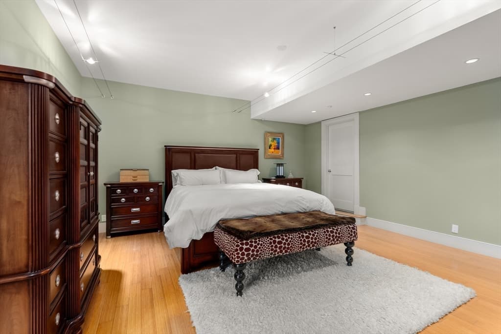 Condominium at 1313 Washington St # 330, Boston MA 02118, photo 19 of 37