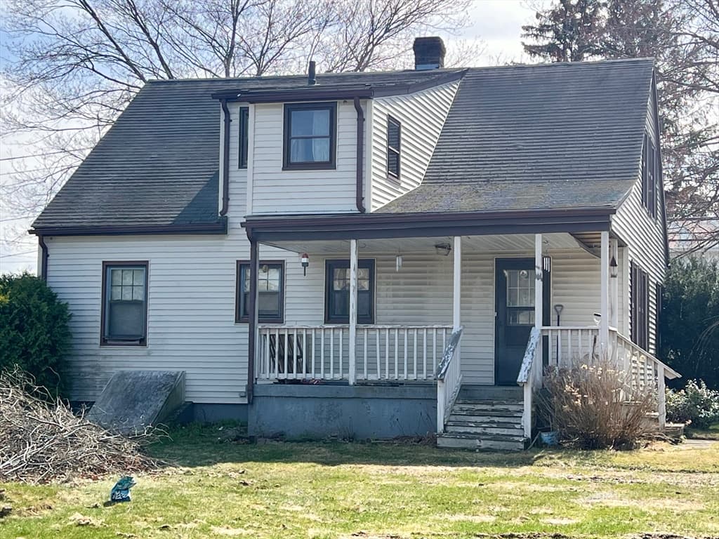 149 Lake St, Webster MA 01570