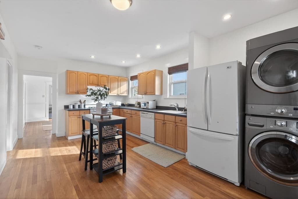 102 Grant # B, Somerville MA 02145 photo 13